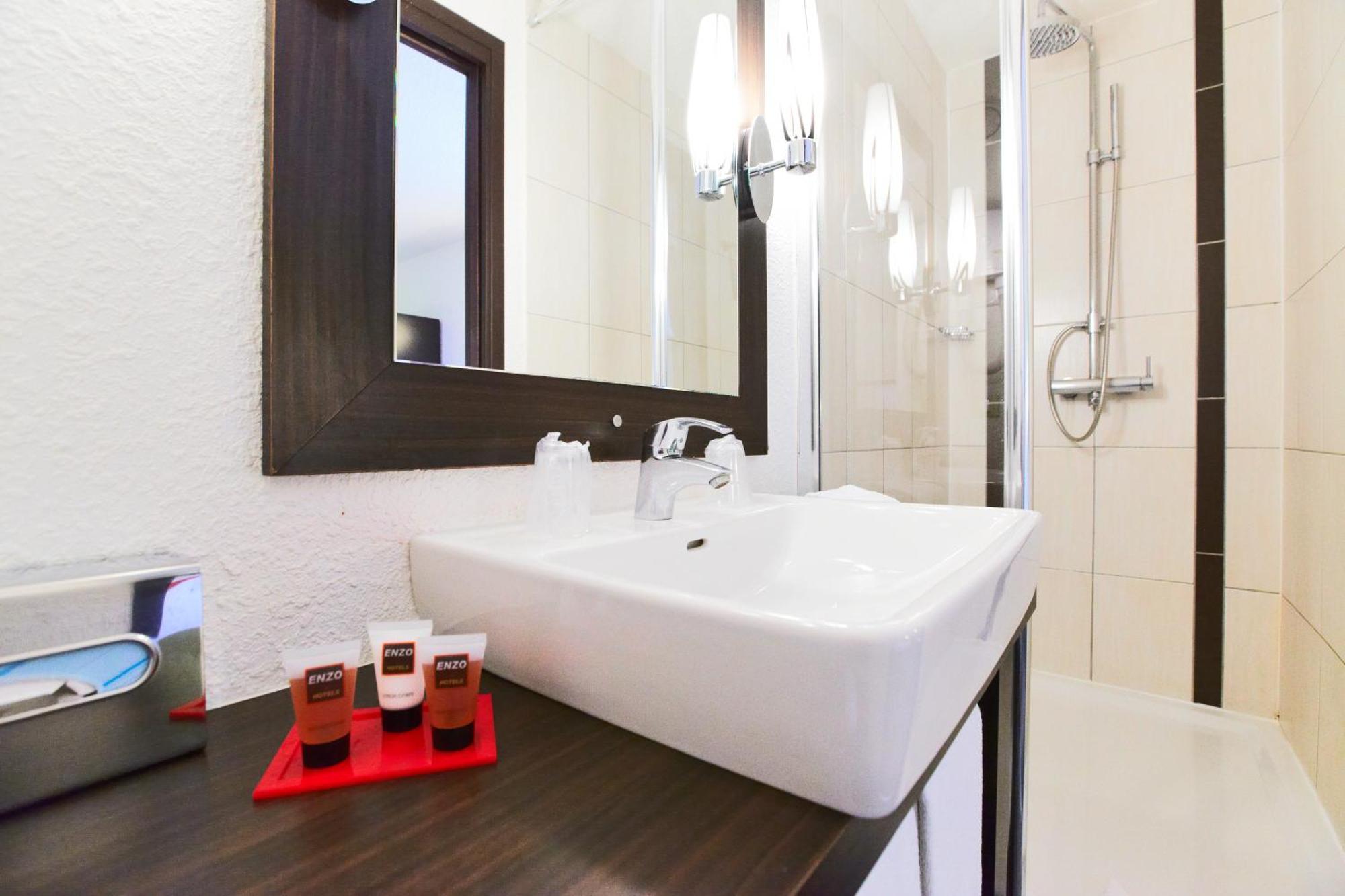 Enzo Reims By Kyriad Direct Hotel