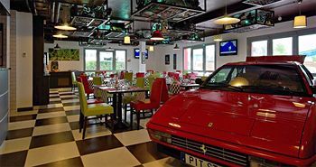 Hotel Enzo Reims By Kyriad Direct 3*